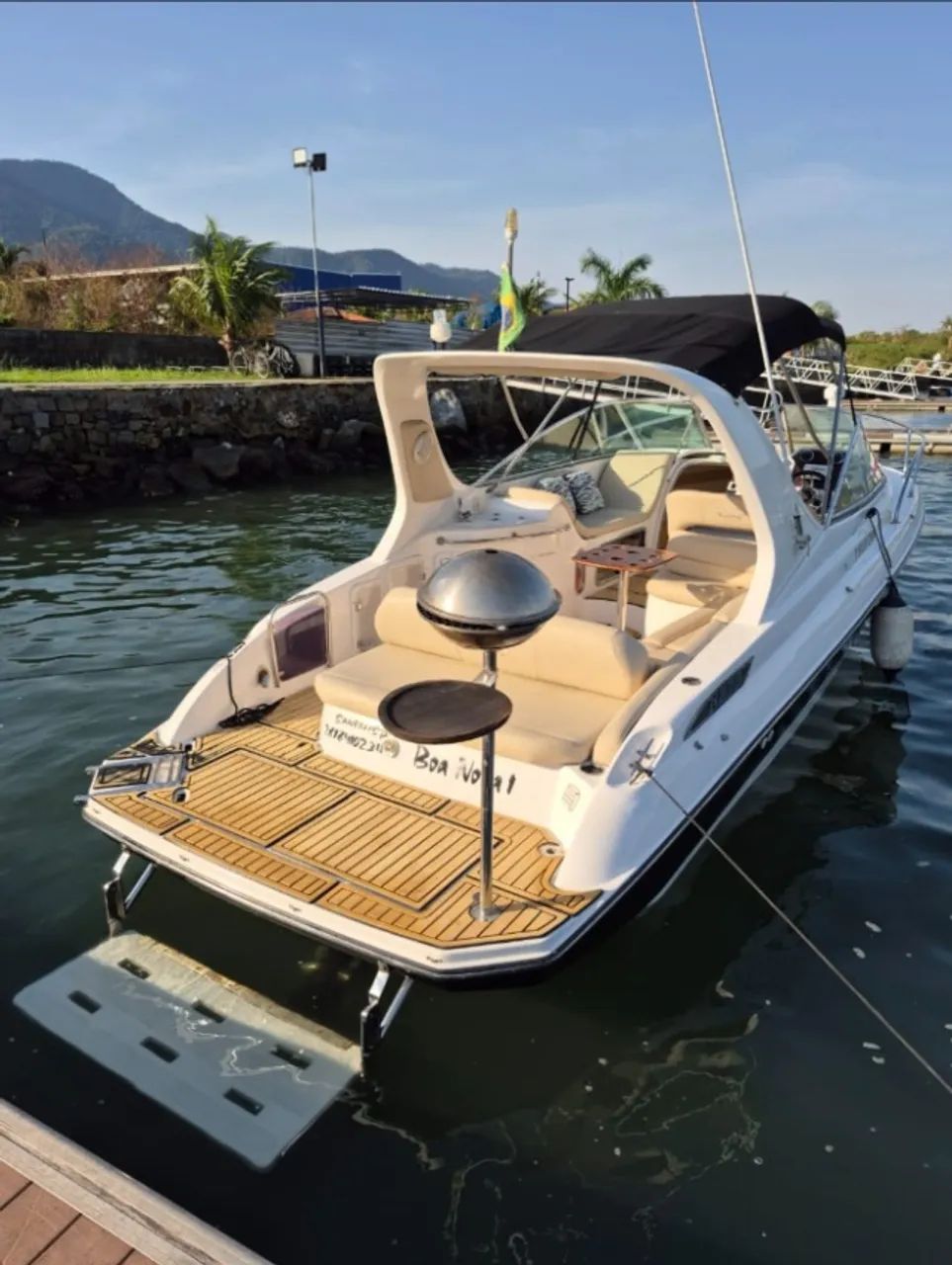 LANCHA TRITON 27.5 2014 DIESEL QSD 2.8  220 HPS (ACEITA CARRO COMO PARTE DE PAGAMENTO)