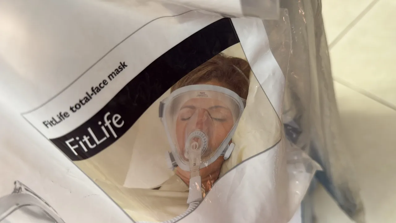 Máscara Facial Total FitLife para Tratamento Respiratório