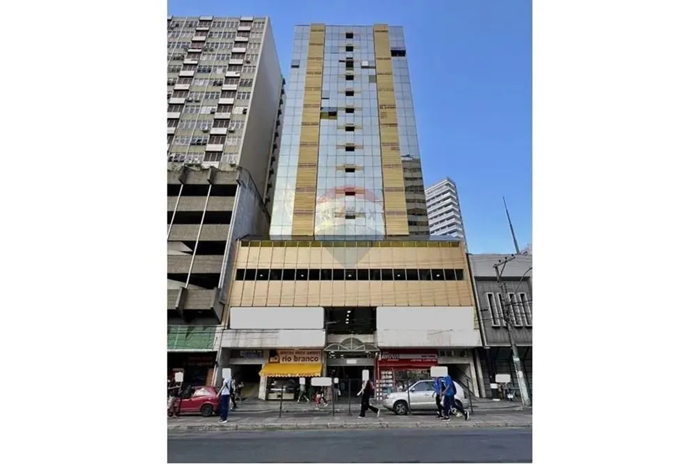 Sala com garagem - Prédio com elevador - Centro - Juiz de Fora/MG