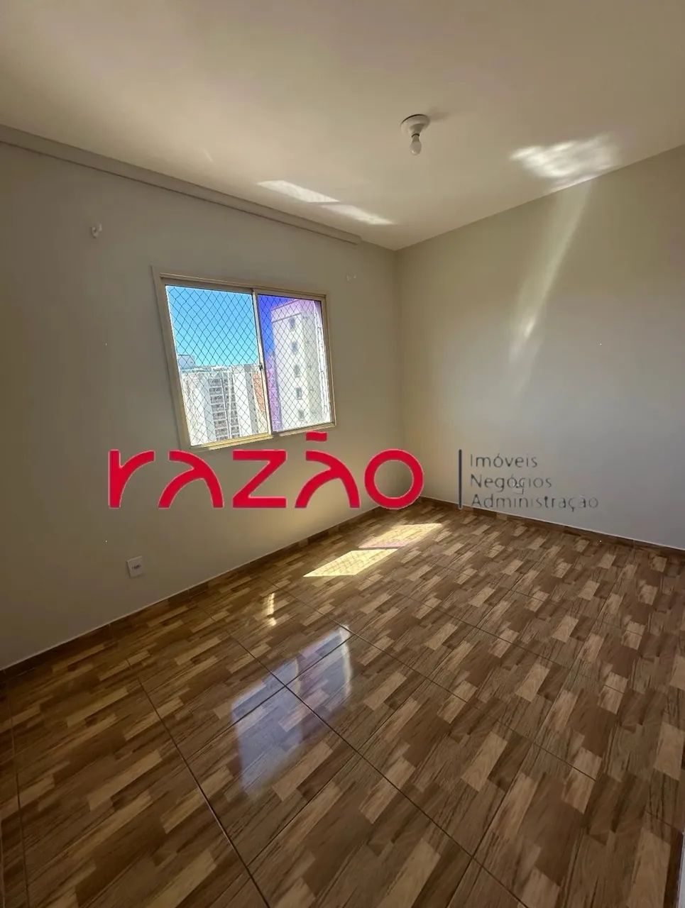 VENDO APTO COM 3 QUARTOS EM ITAPUÃ - Foto 3