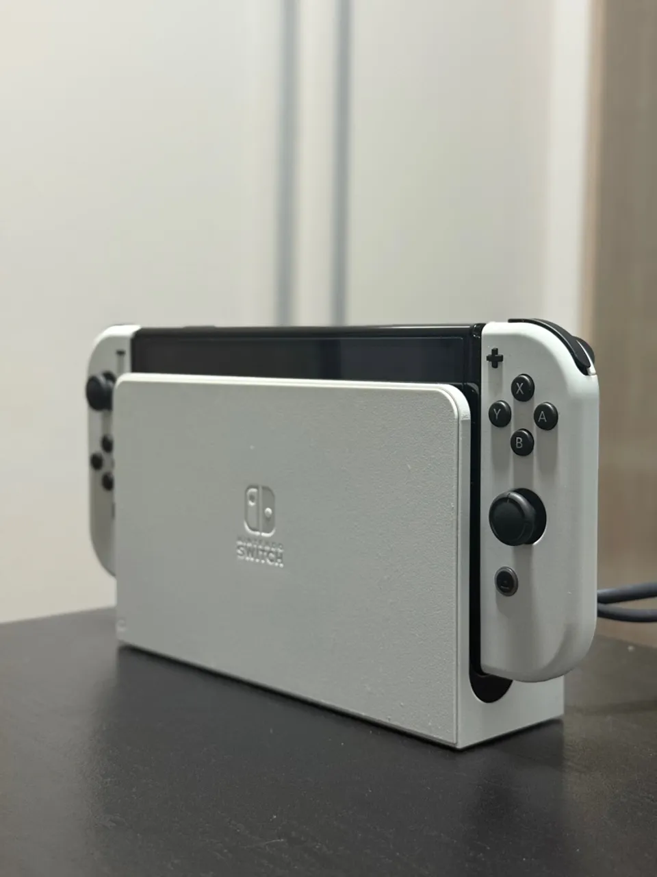 Nintendo Switch OLED com 1 mês de uso