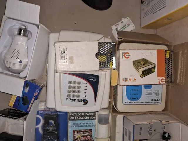 Lote eletrônico + DVRs 4 e 8 canais + (Nobreak NOVO) ? R$350,00Aceito Proposta - Foto 4