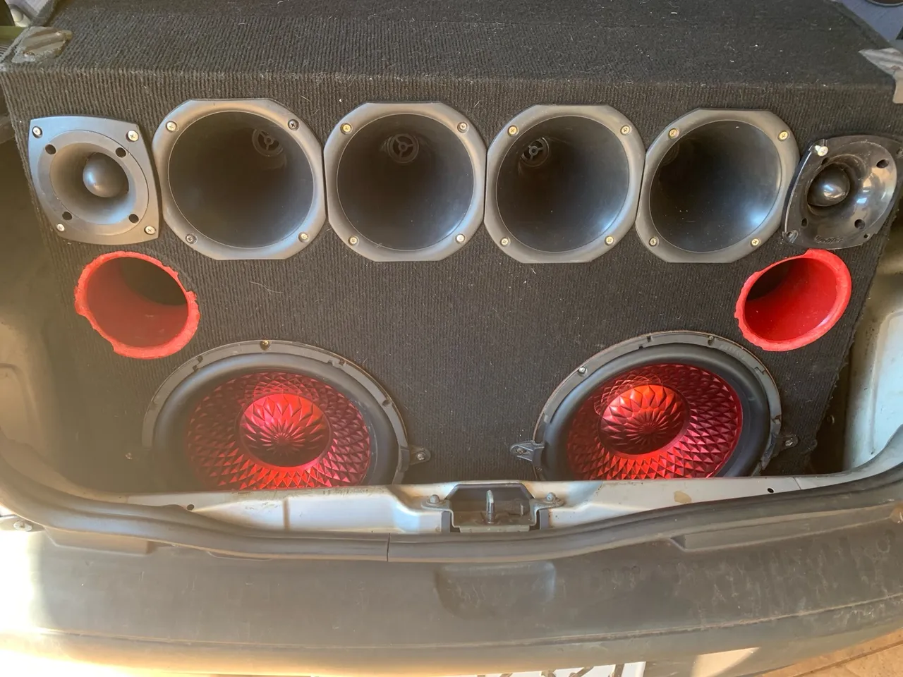 Som automotivo completo