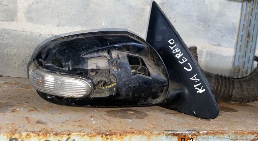 Retrovisor direito  Kia Cerato