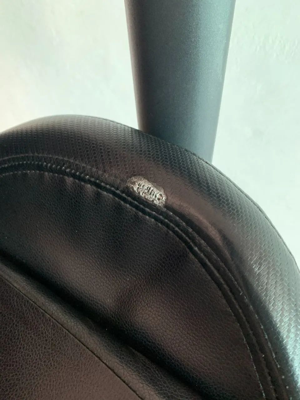 Cadeira Gamer Dazz Big Boss Preto 180o Roda Pichau Soft Como Nova Brinde Almofada Husky - Foto 4