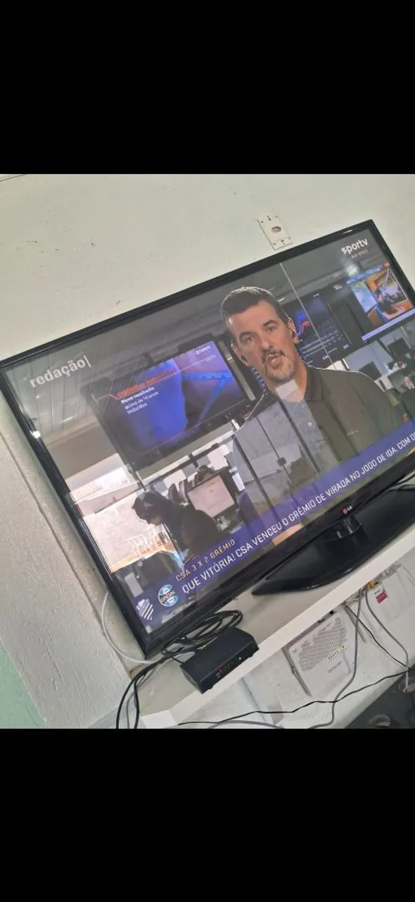 Vendo TV 50polegadas LG não é smart olha a descrição