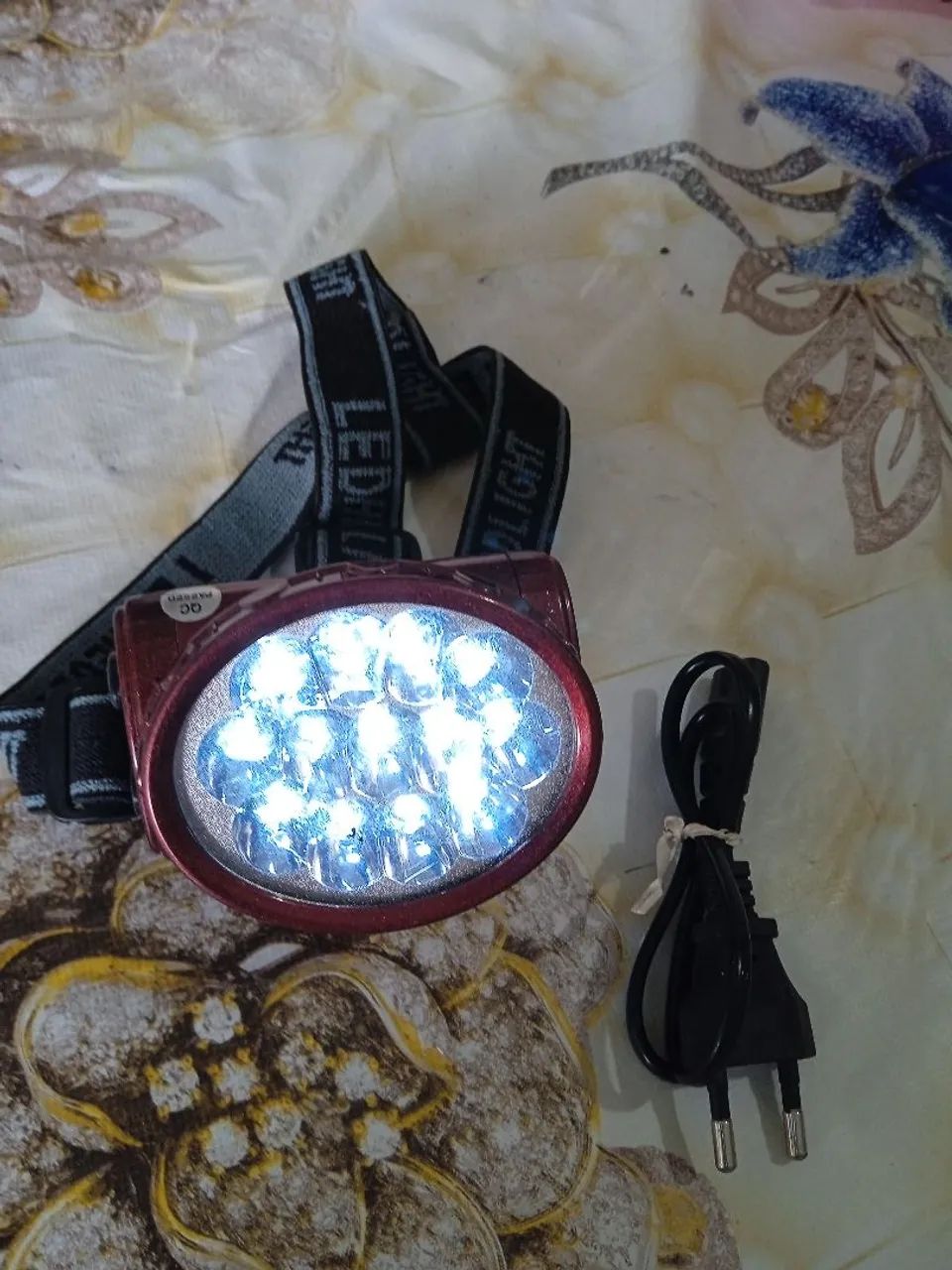 Lanterna de cabeça com led regulavel 