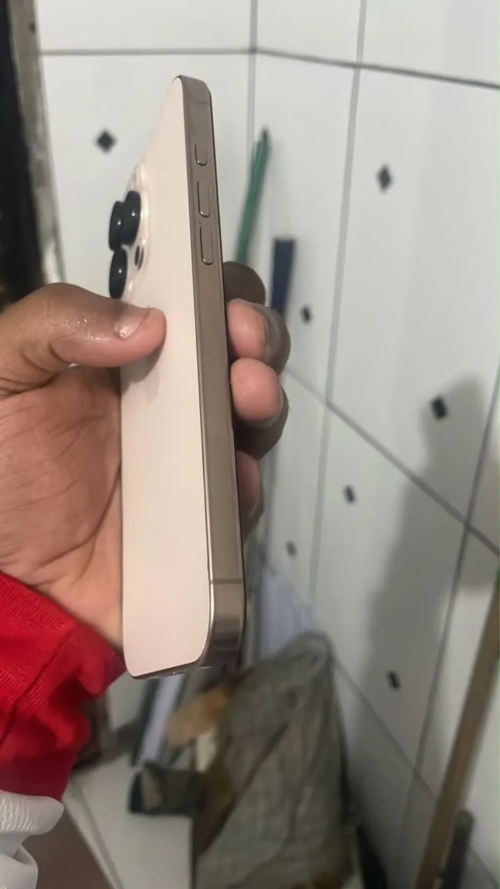 Vendo meu iPhone 16 pro Max  - Foto 2