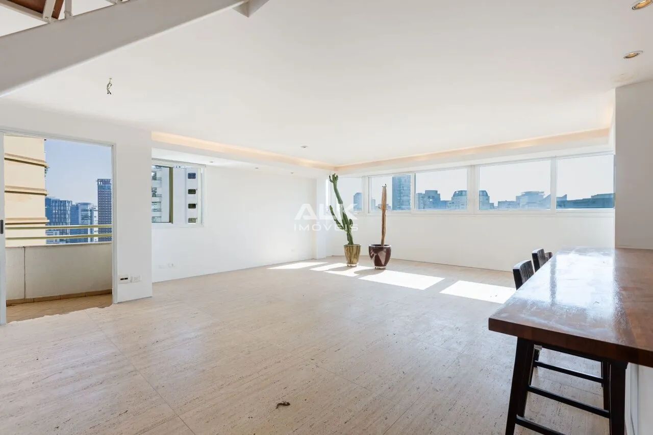 Apartamento à venda com 180m², 3 quartos e 3 vagas
