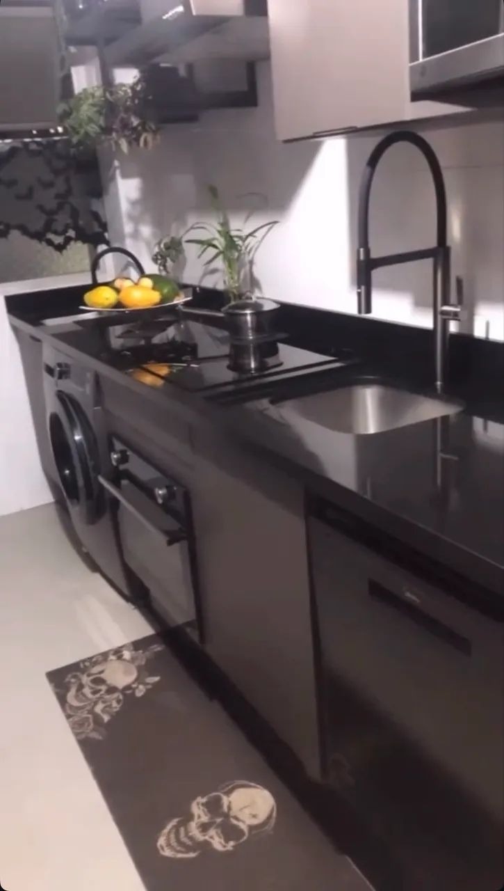 Apartamento mobiliado com planejados cozinha e quarto - Foto 3