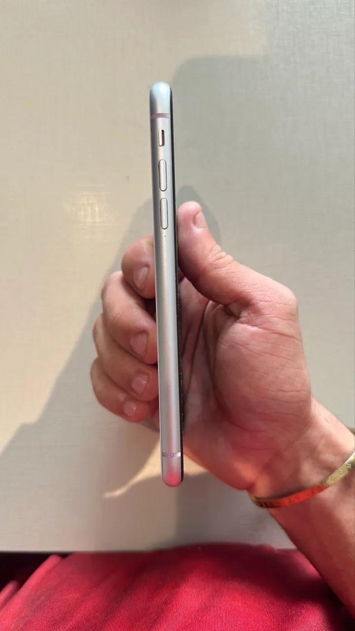 iPhone XR branco - Foto 2