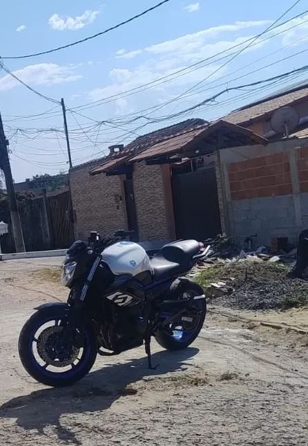 Yamaha XJ6N  - Foto 3
