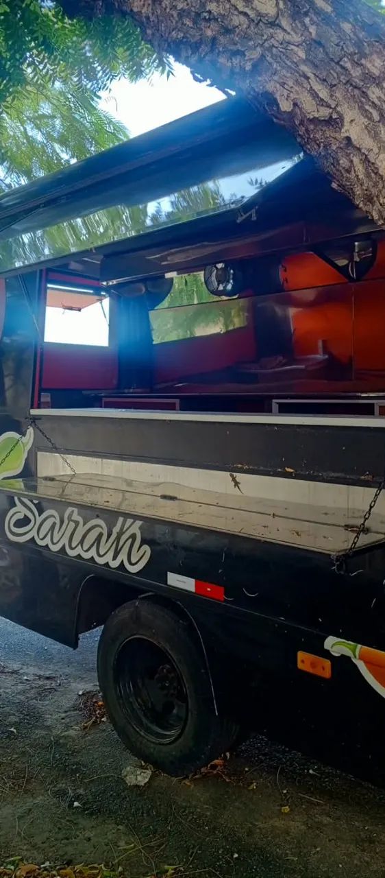 FOOD TRUCK