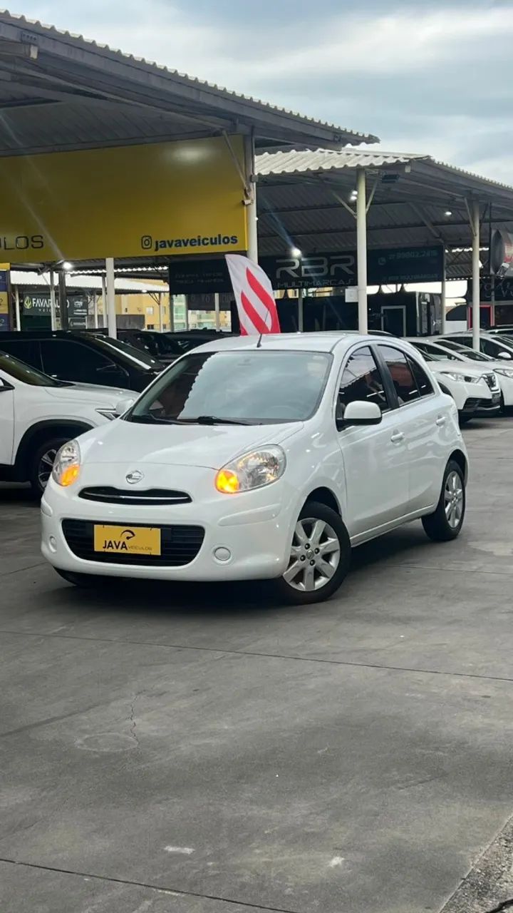 Nissan March 2013
