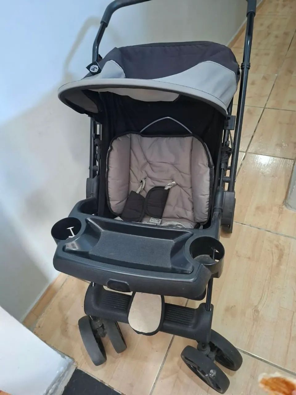 Carrinho de bebê semi novo - Foto 3