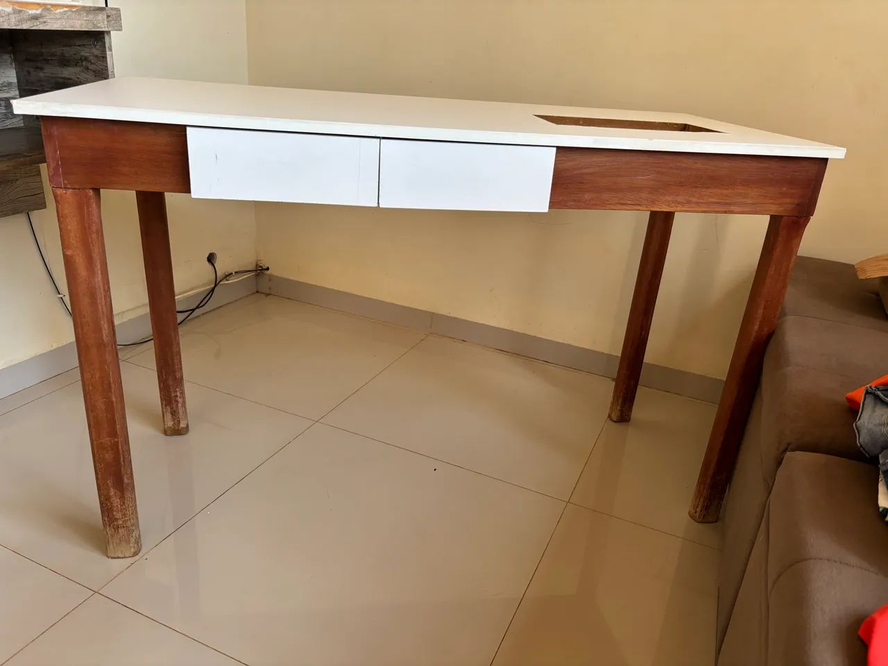 Mesa de Costura ou Passar