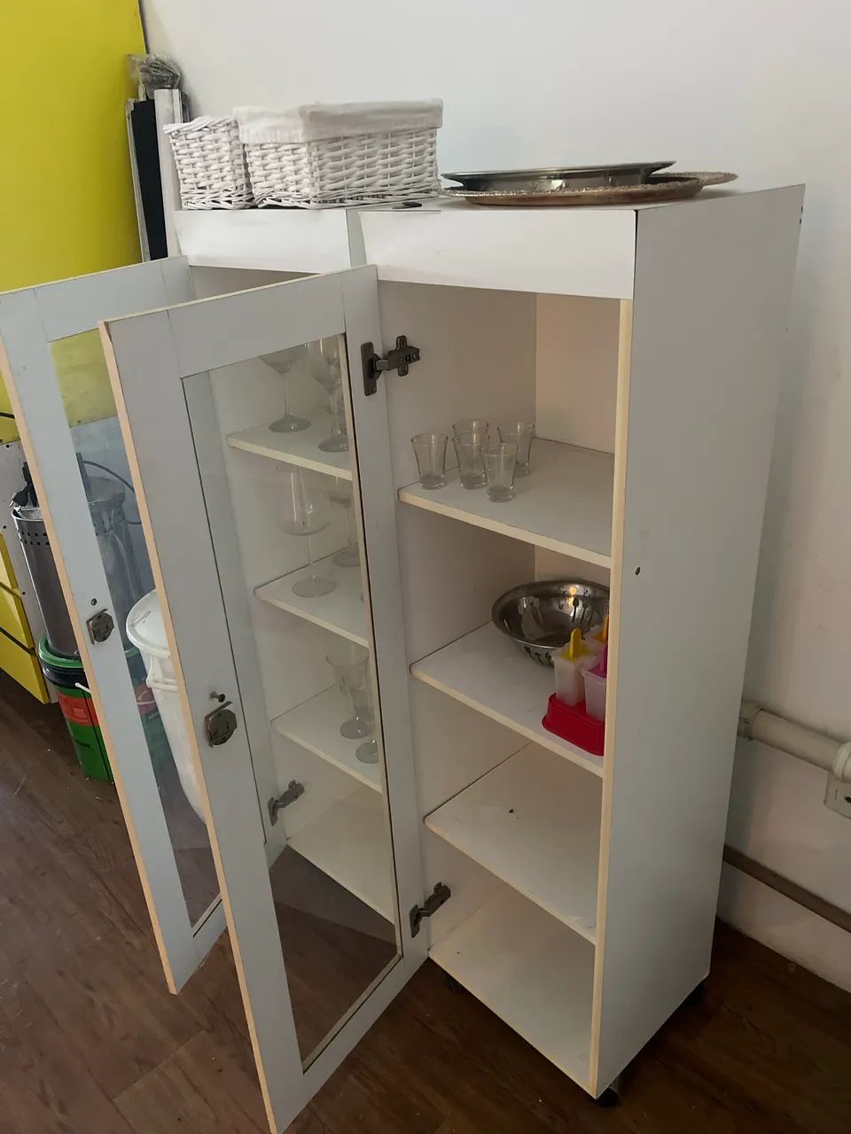 Armário em Mdf branco pra louça  cada 250 - Foto 2