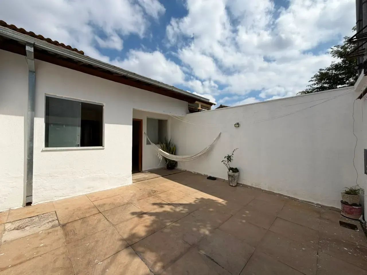 Casa geminada com 2 quartos 1 banheiro 2 vagas - Foto 3