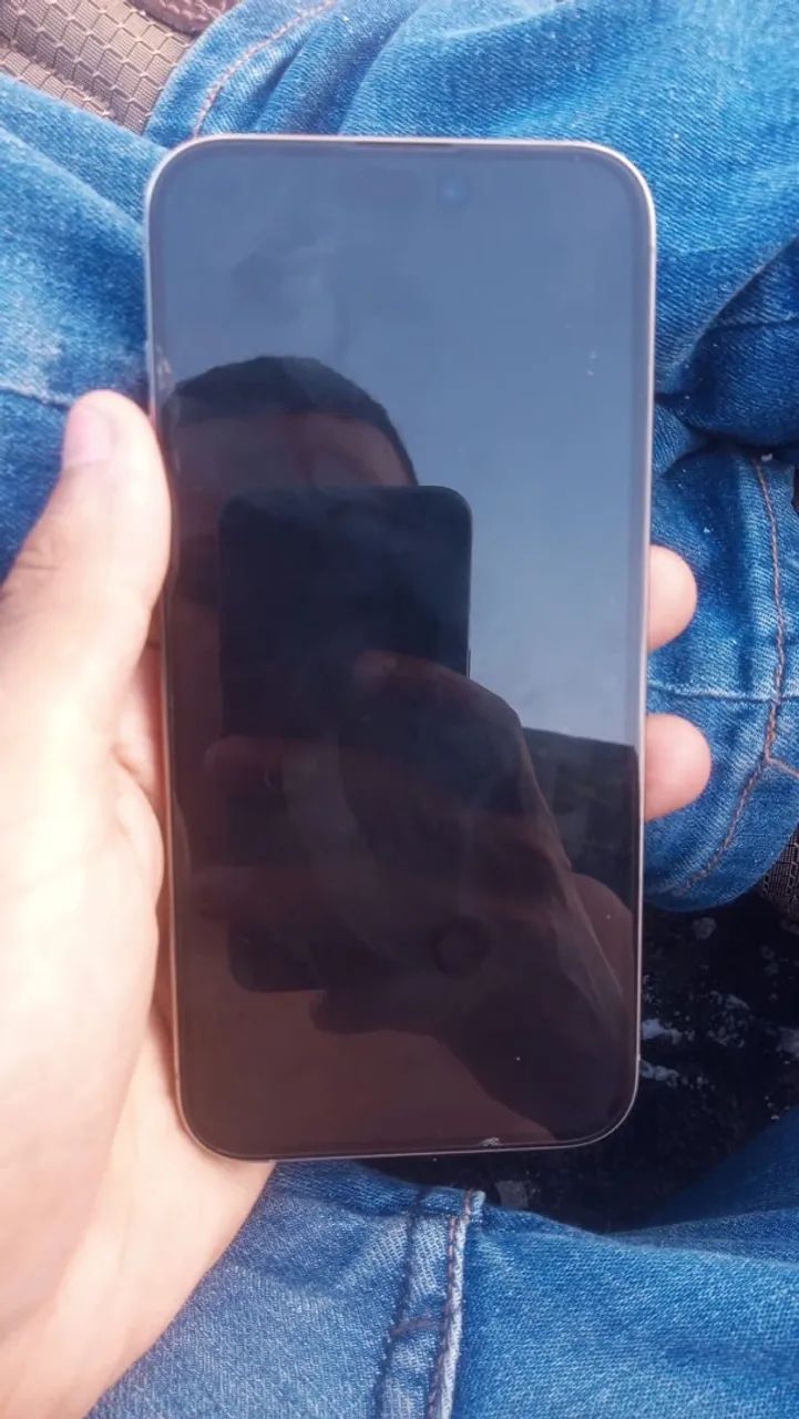 Celular iPhone 15 pro Max - Foto 3