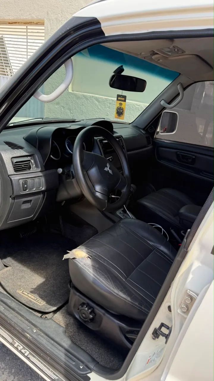 Mitsubishi Pajero Pajero TR4 2.0/ 2.0 Flex 16V 4x4 Aut. 2014