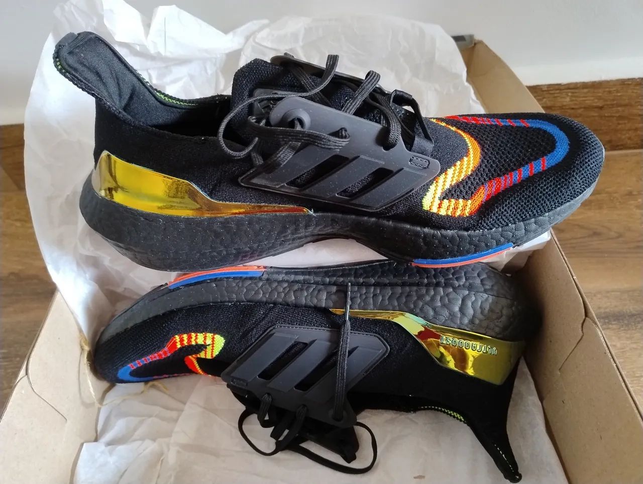Tênis Ultraboost 45 novo na caixa