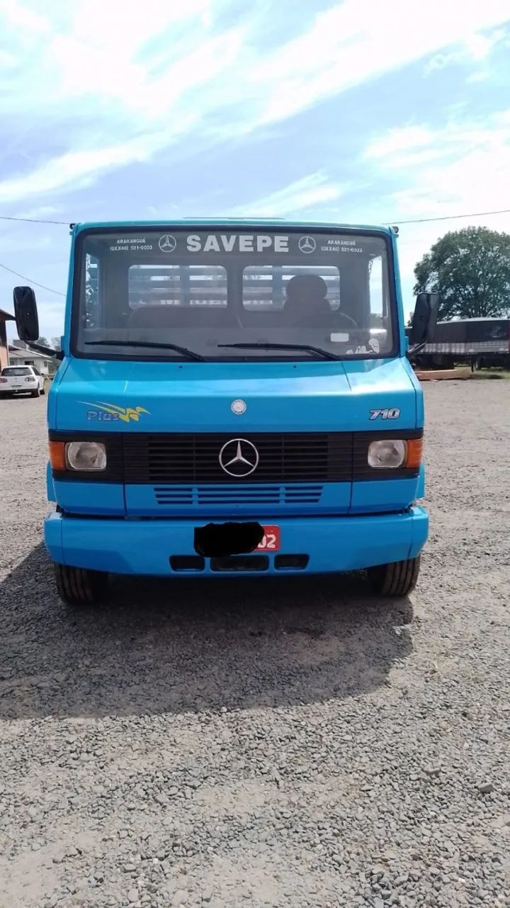 M. BENZ/710 AZUL