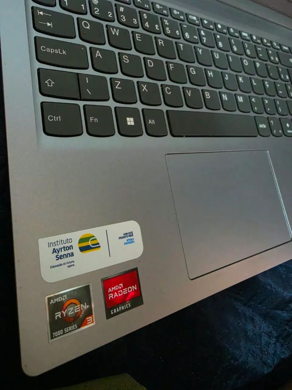 Notebook Lenovo IdeaPad Slim 3 - 2 meses de uso - Foto 3