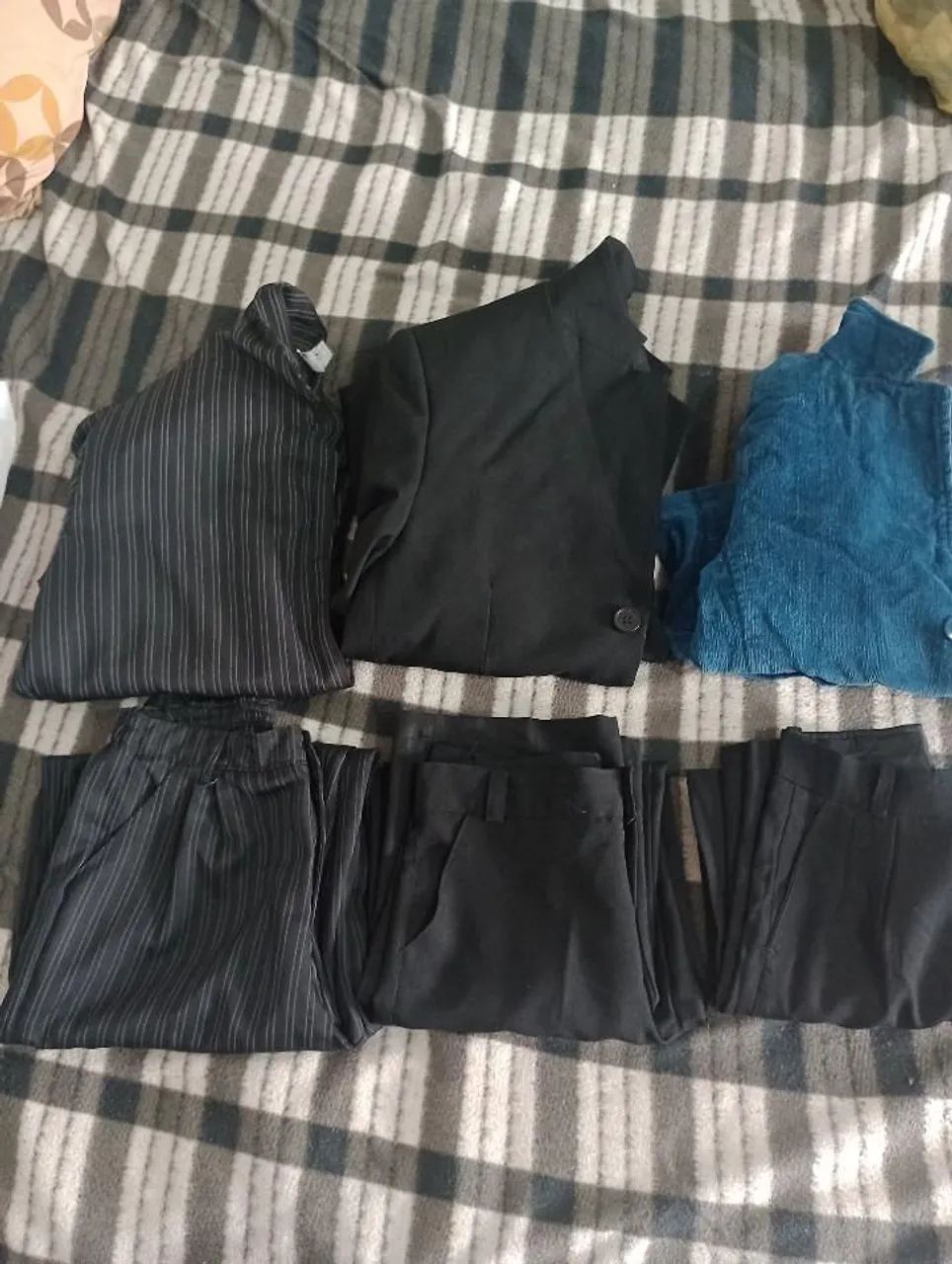 Lote de Terno e Calça Infantil 