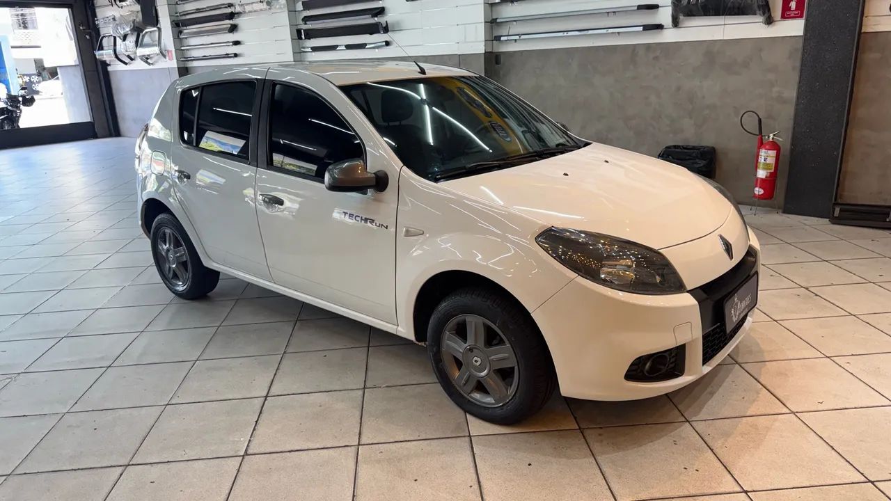 Renault Sandero Techrun Hi-flex 1.0 16V 5P 2014 - Foto 2