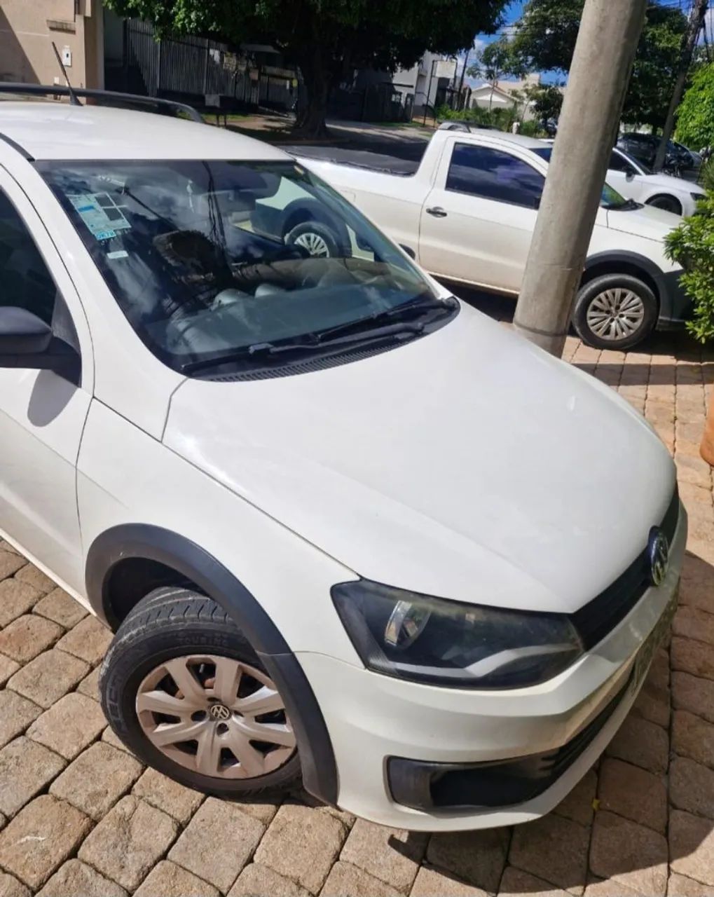 Volkswagen Saveiro Saveiro Trendline 1.6 T.Flex 8V 2015