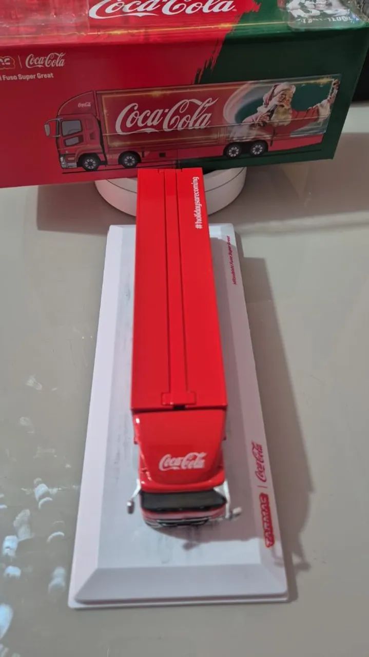 TARMAC MITSUBISHI FUSO SUPER GREAT COCA-COLA - Brinquedos e Jogos