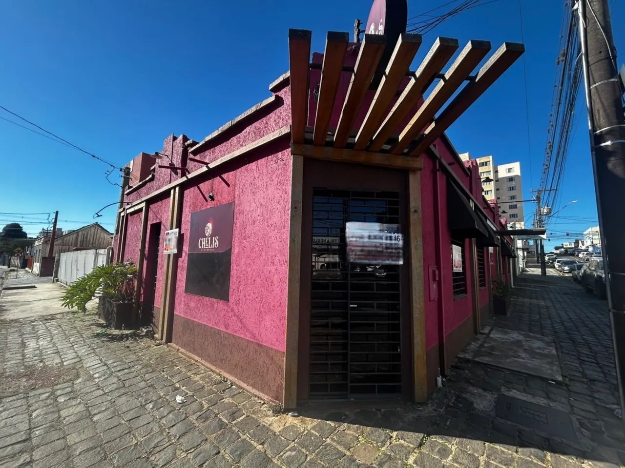CASA COMERCIAL PARA LOCAÇÃO NO CENTRO