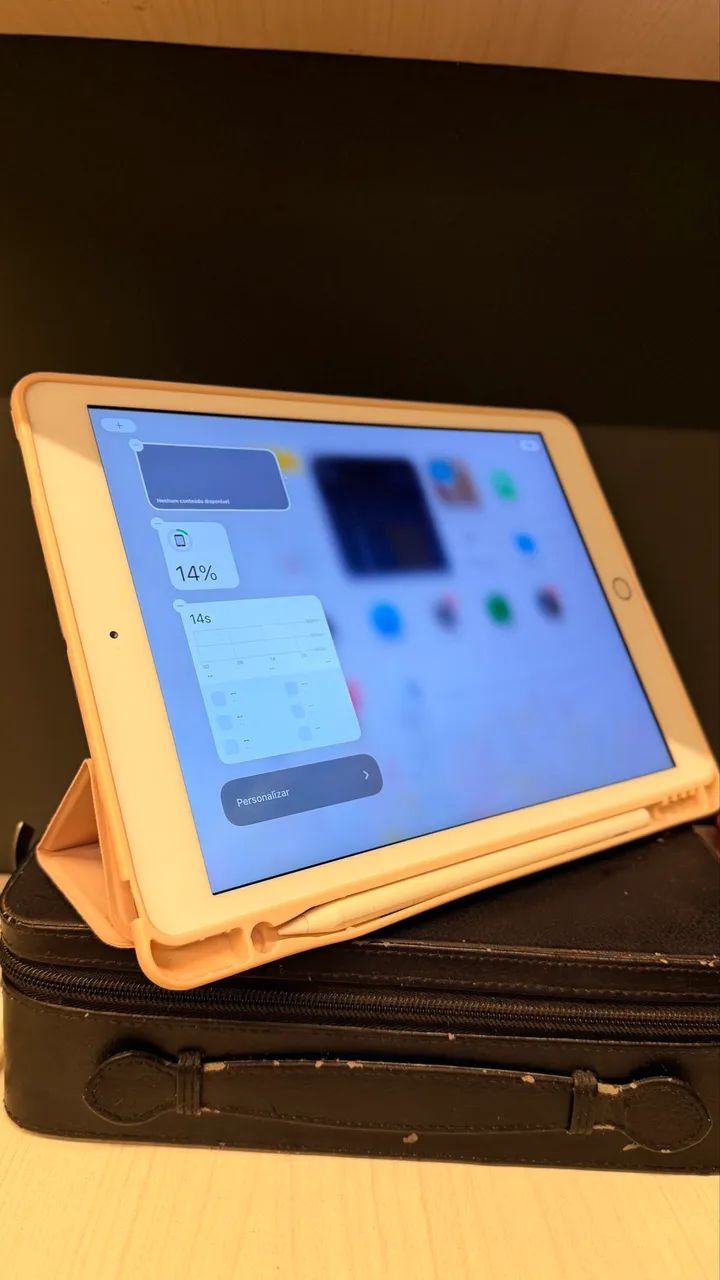 iPad 8ª Geração 32GB Wi-Fi - Excelente Estado + Capa + Caneta - Foto 2