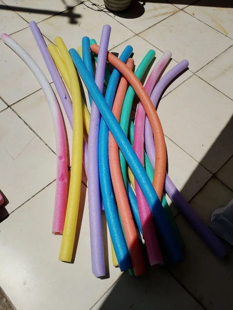 Colchonetes e Macarrões de Piscina - Ótimo Estado (Liquidação) - Foto 5