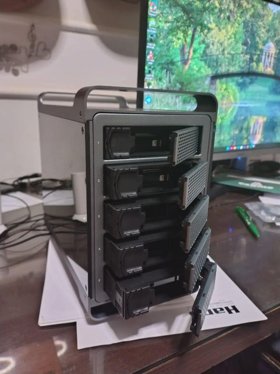 Gabinete Yottamaster com 5 baias - Foto 2