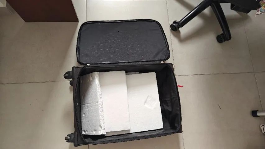 Mala Tripp importada preta c 4 rodinhas, bem leve - Foto 3