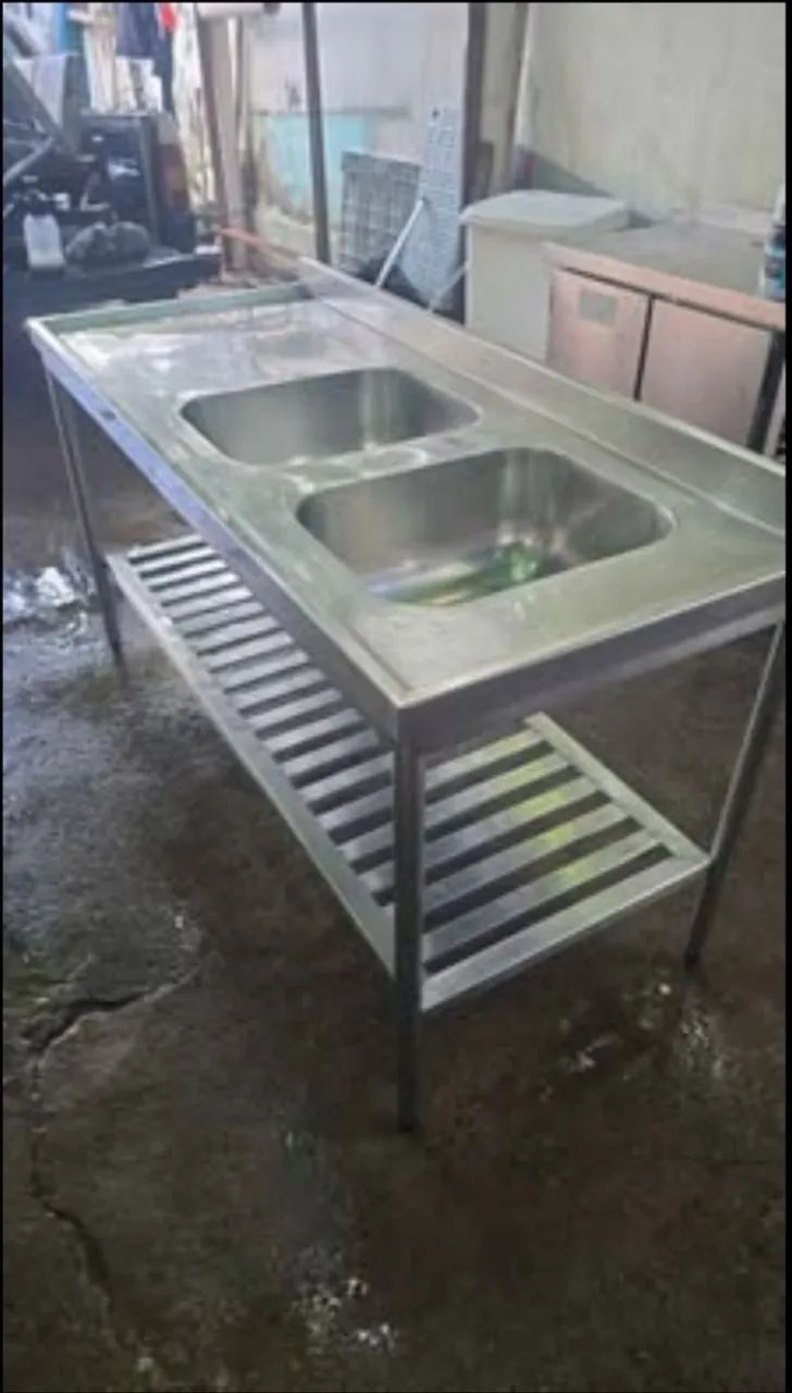 Pia inox com duas cubas para restaurante