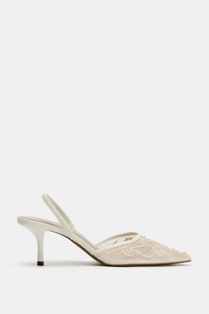 Sapato Mule com Mesh e Bordados - Tam. 37 - Foto 4