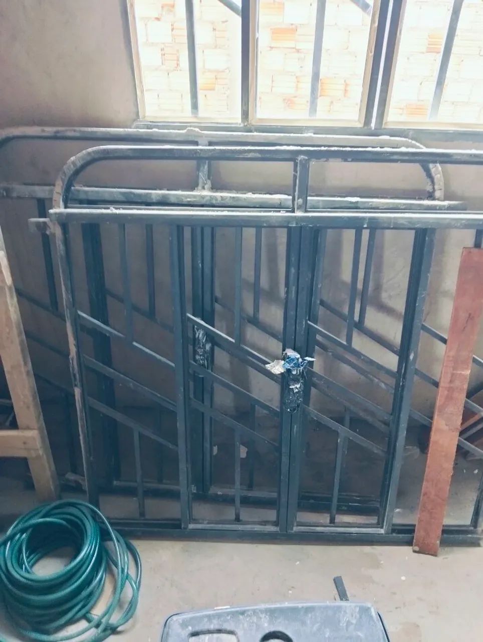 Vendo 2 janelas de Metalon
