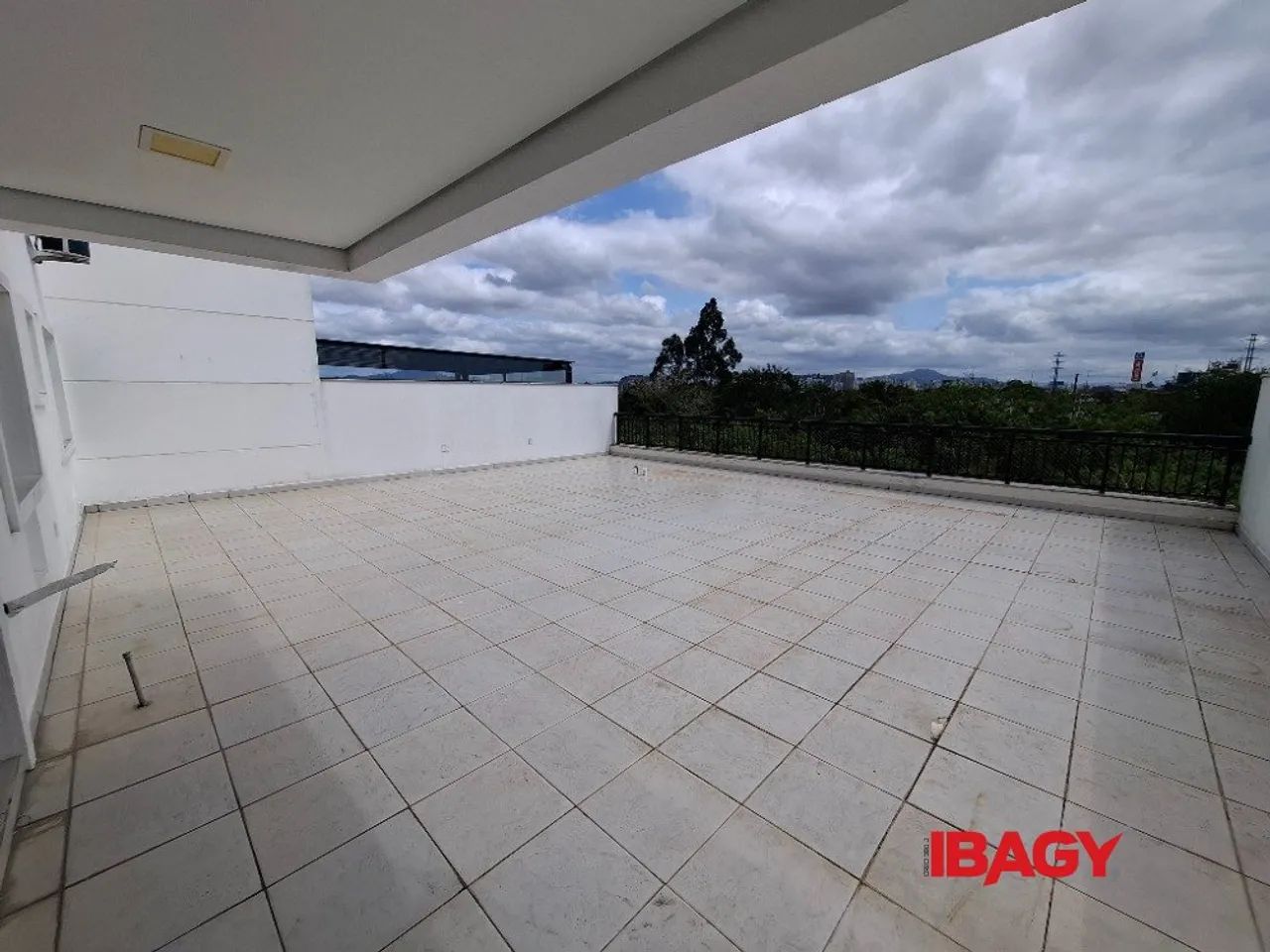 Excelente Apartamento 2 dormitório(s) em Abraão - Florianópolis - Foto 5
