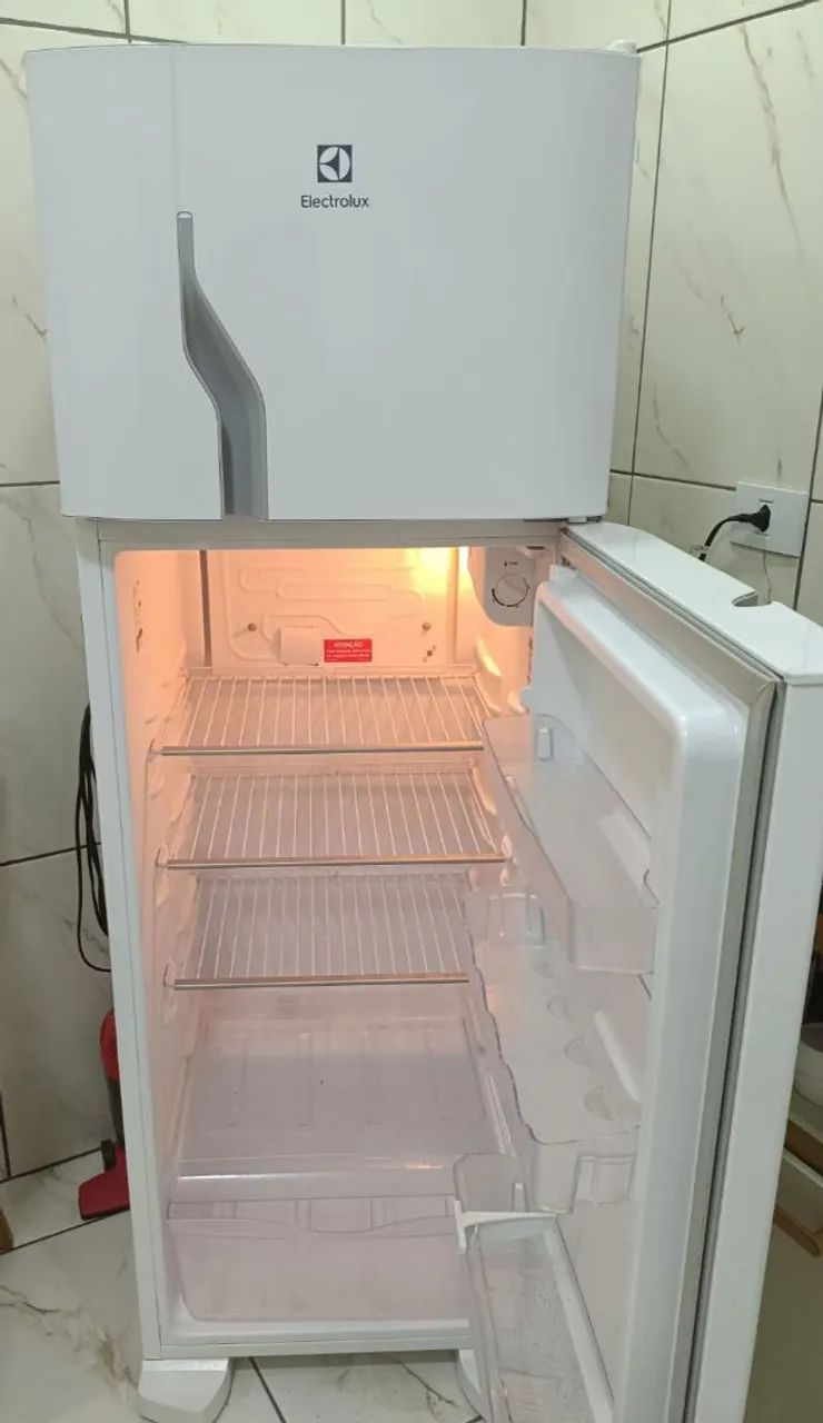 Geladeira Electrolux Cycle Defrost - Foto 2