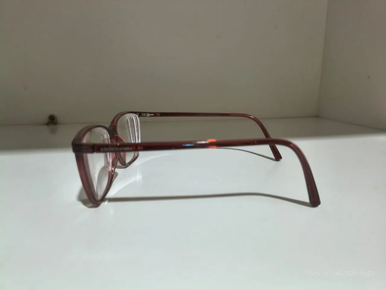 Armação de óculos Chilli Beans leve e resistente. - Foto 3