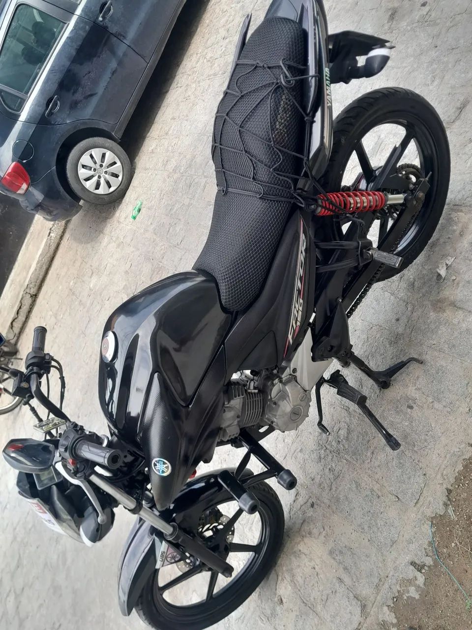 Vendo moto factor150 2017/ 12mil