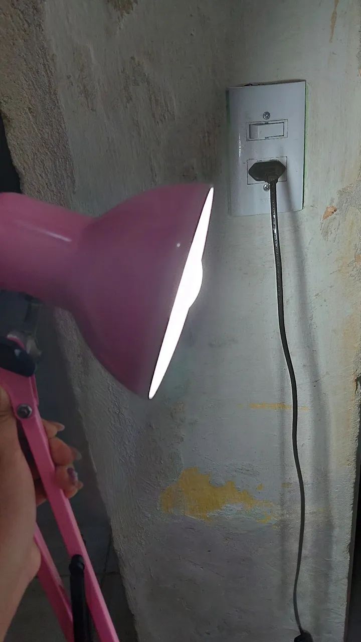 Luminária rosa