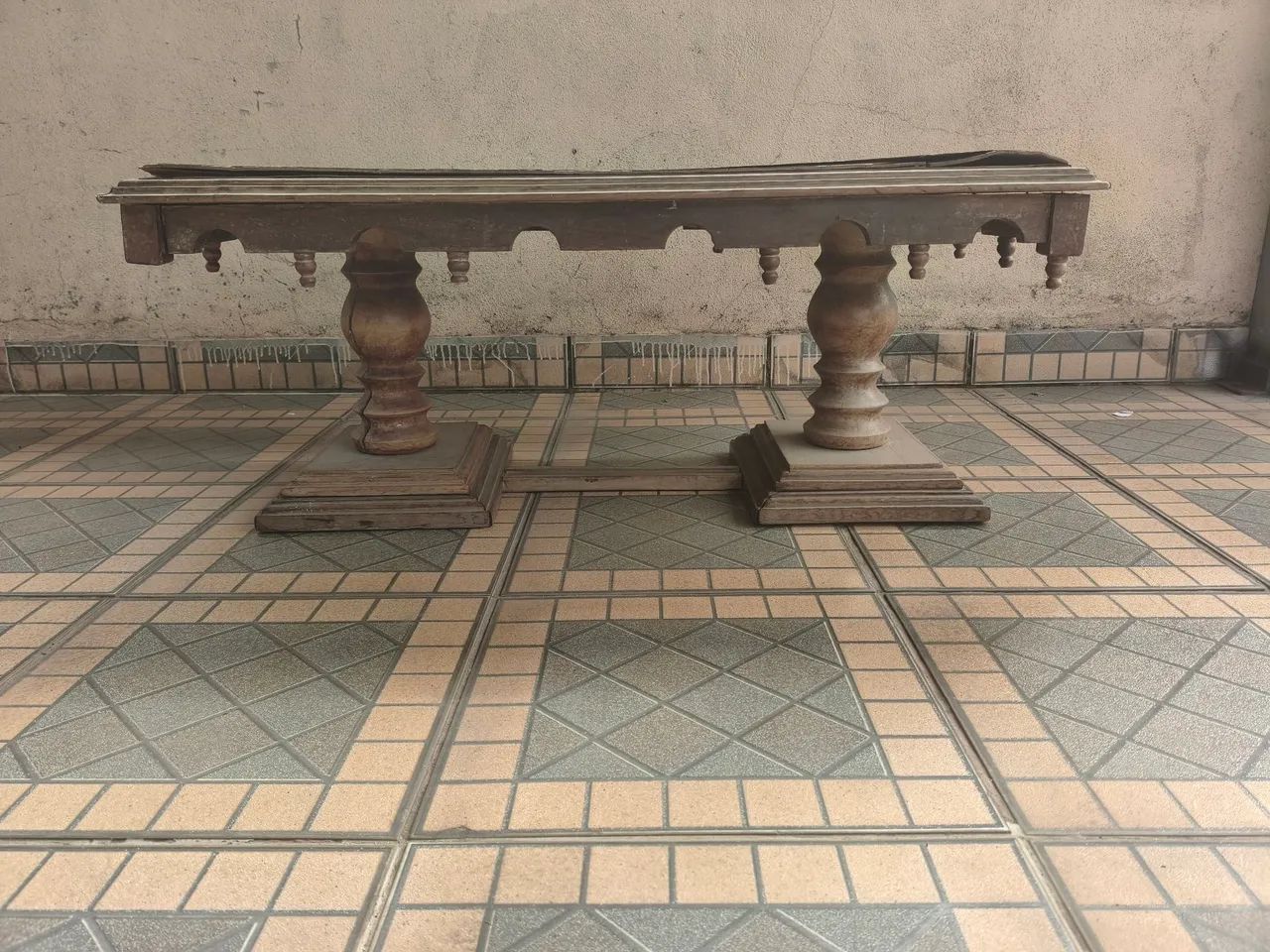 Mesa antiga de centro