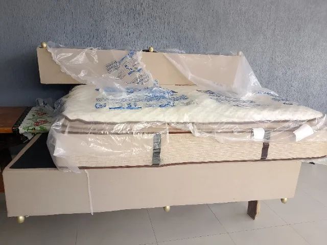 Cama box Queen 2x2 mt