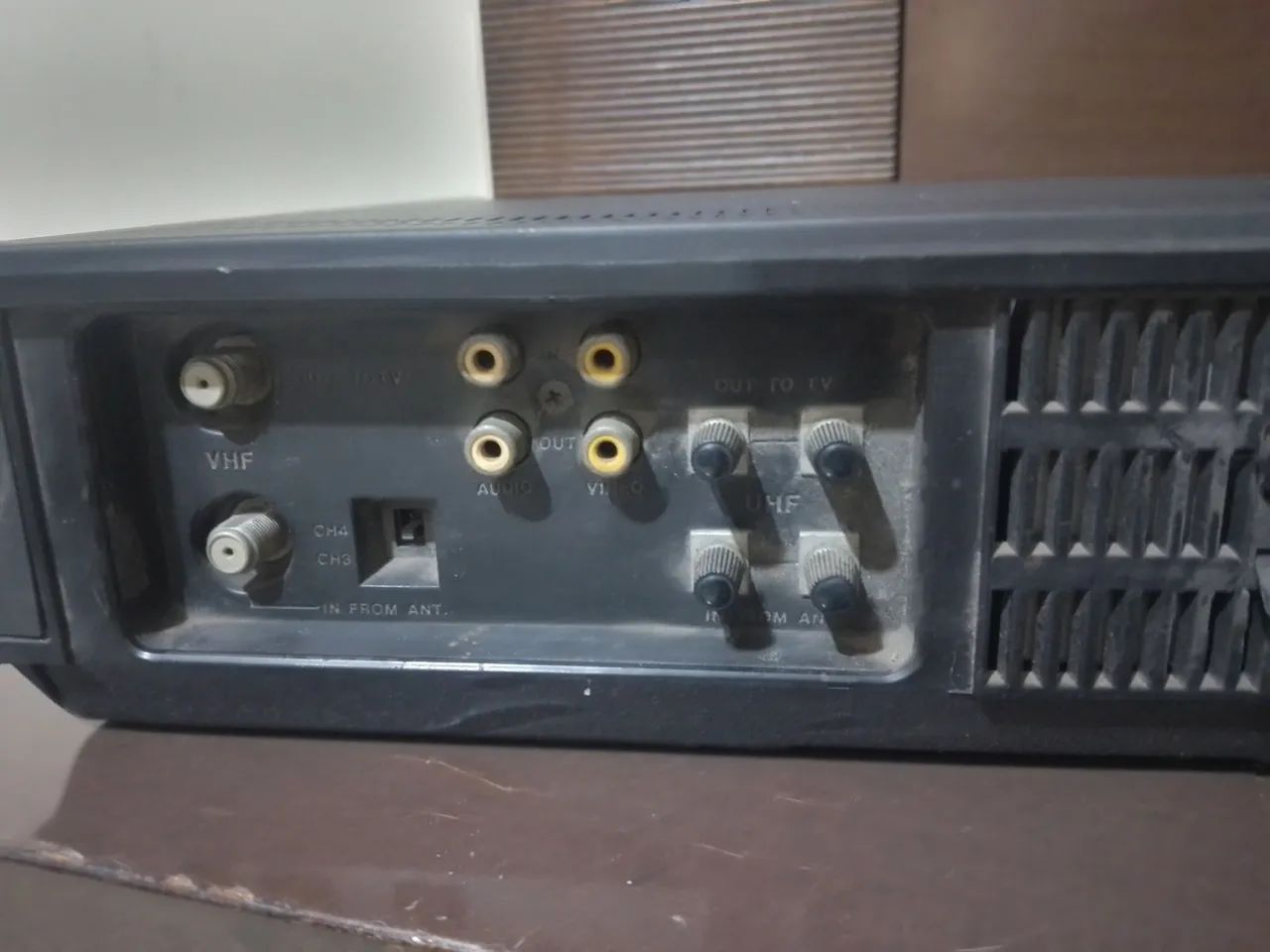 Vídeo cassete Philco Hitachi com defeito  - Foto 3