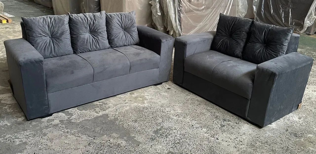 Conjunto sofá 2 e 3 lugares ( entrega imediata)