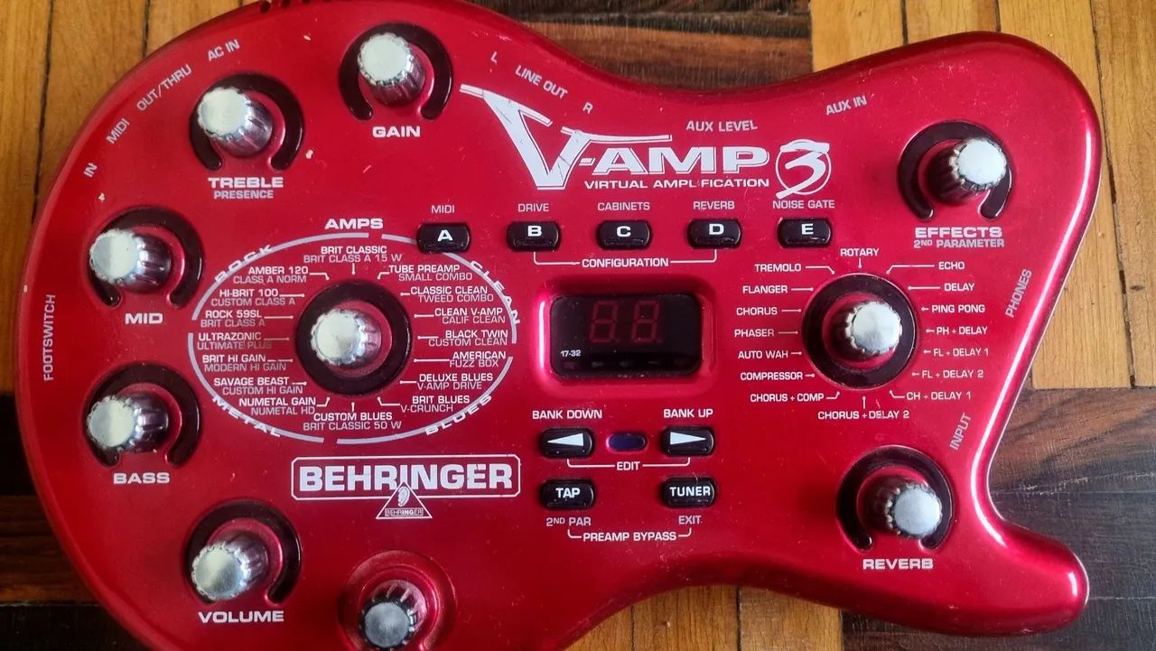 Behringer V-AMP 3