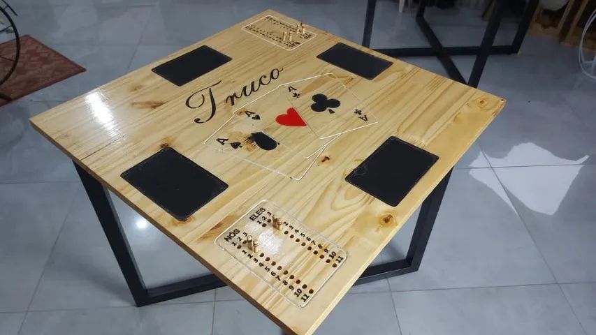 Mesa de carteado